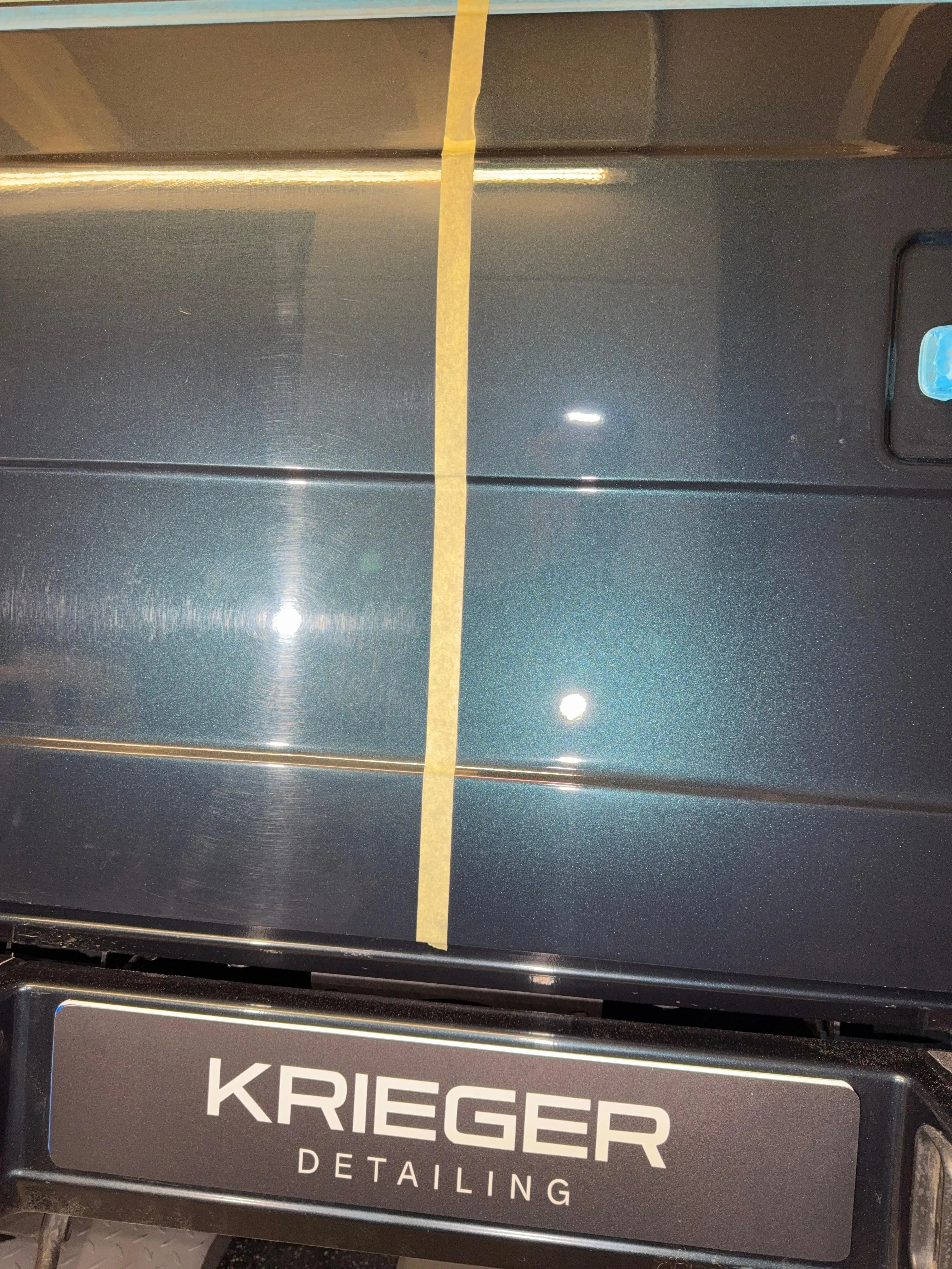 Lackkorrektur Hamburg & Pinneberg: Detailaufnahme Lackdefekte und Kratzer