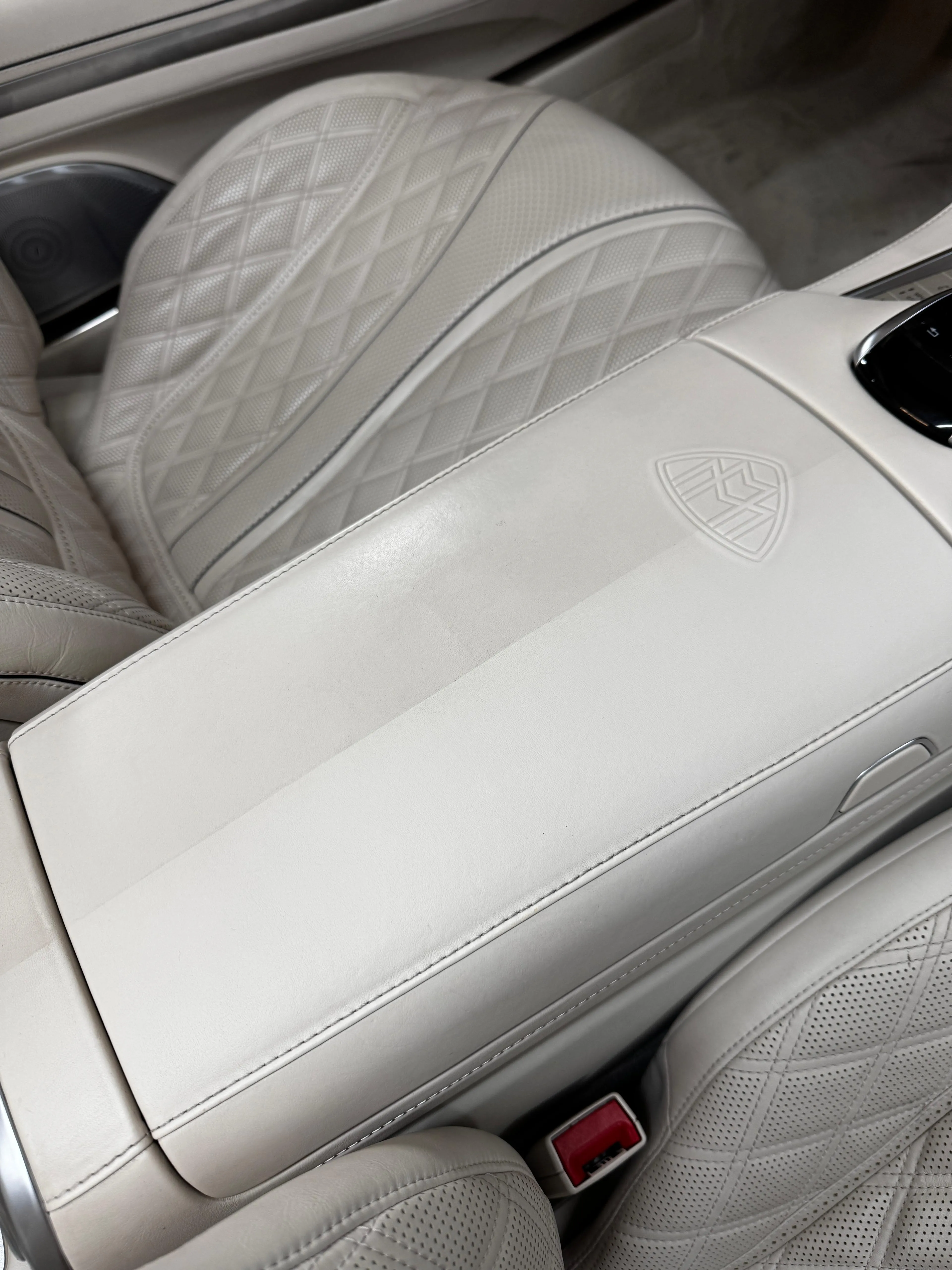 Lederaufbereitung und Reparatur Risse Pinneberg Detail